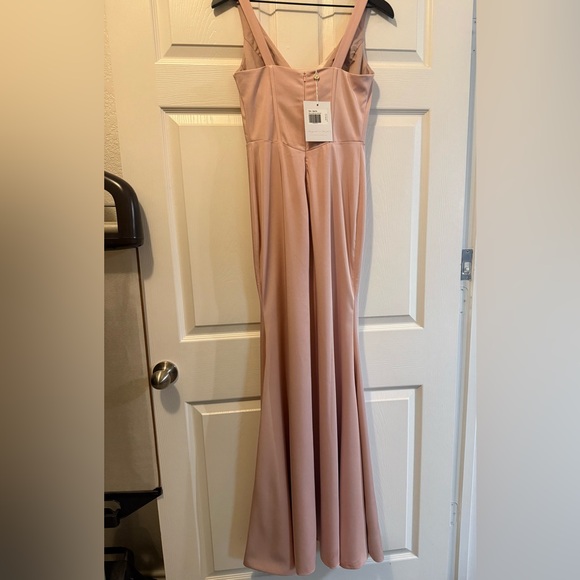 NWT Alamour The Label - Tiarna Gown in Dusty Pink (made-to-order collection) - Picture 8 of 9